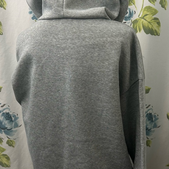 Kitty sweatshirt!!! - Picture 2 of 4